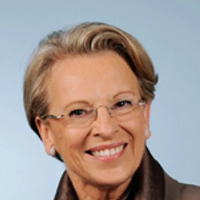 Portrait de Michèle Alliot-Marie