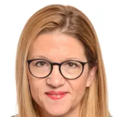 Portrait de Stéphanie YON-COURTIN
