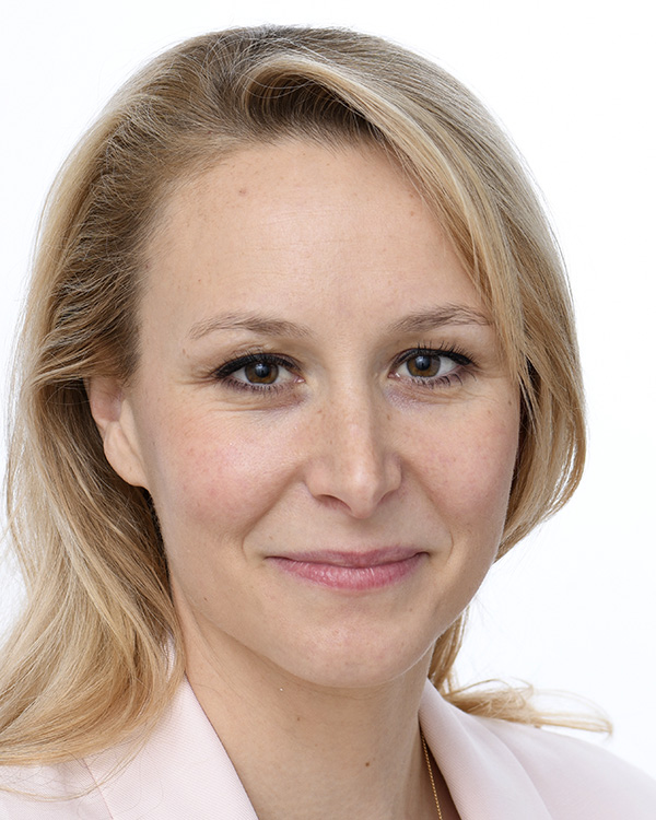 Portrait de Marion MARÉCHAL